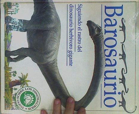 Barosaurio Siguiendo el rastro del dinosaurio herbívoro gigante | 154060 | Lindsay, William